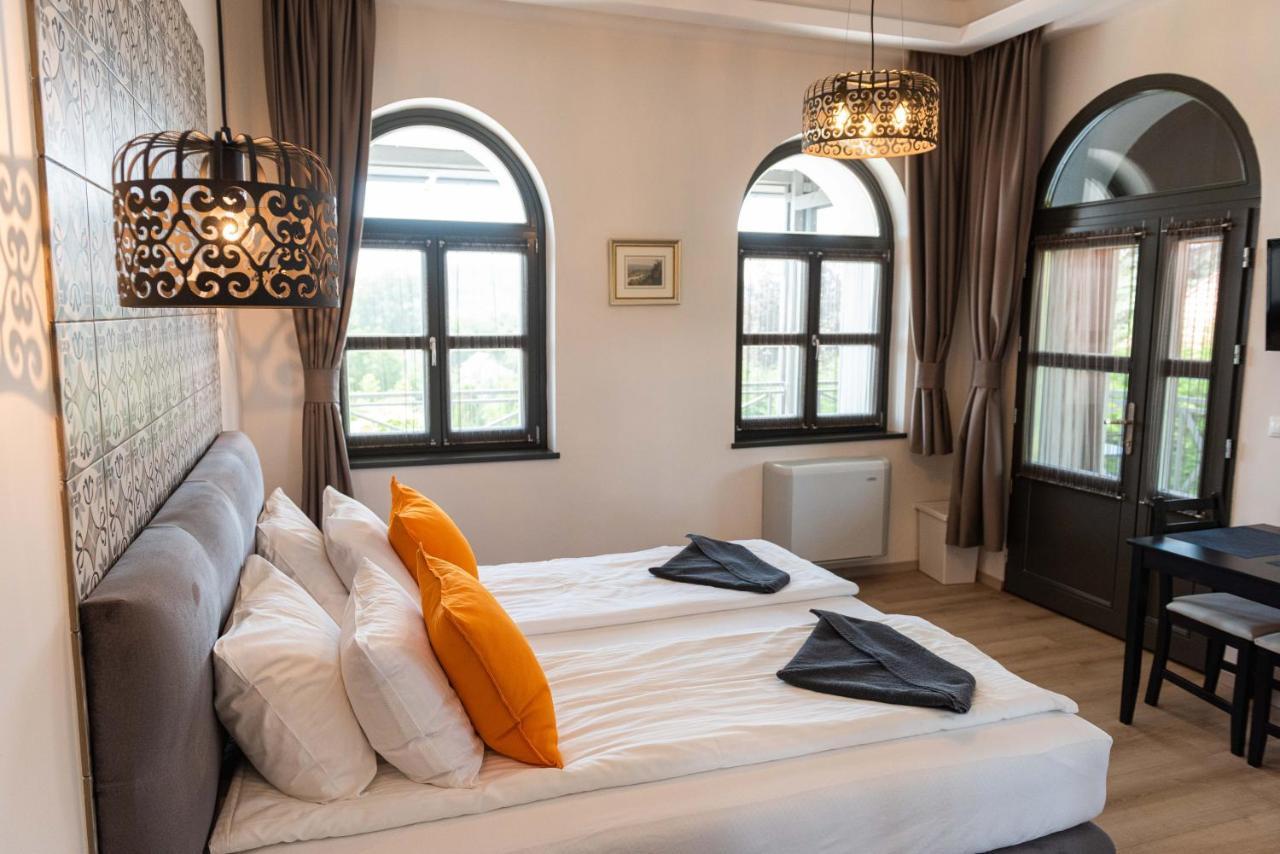 Katzer Villa Бадачоньтёрдемиц Экстерьер фото